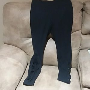 Women's leggings with pattern cut out